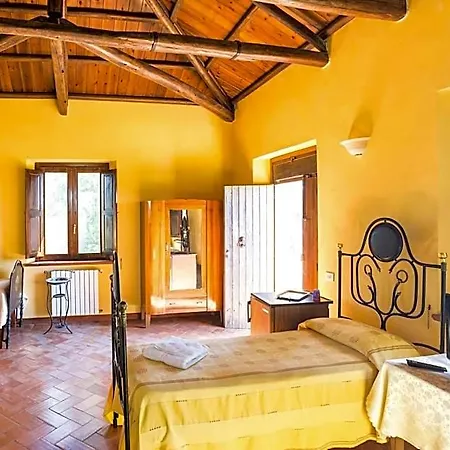 Bed and Breakfast Feudo Di Anticaglia 3*