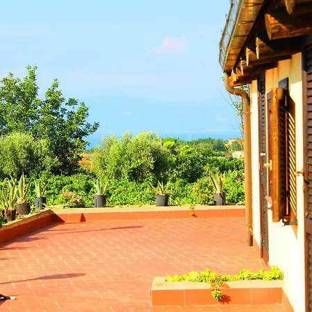 Feudo Di Anticaglia לינה וארוחת בוקר 3*